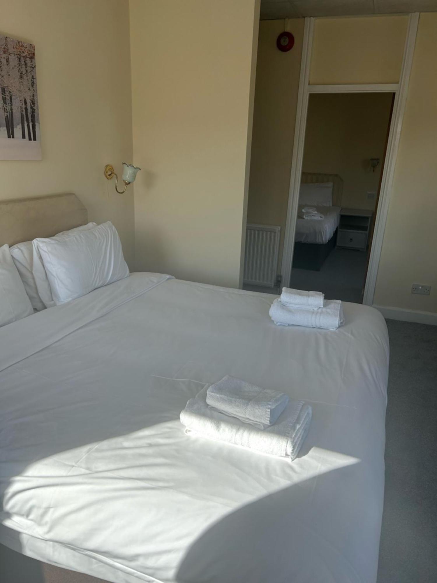 The Grand Hotel Port Talbot Eksteriør billede