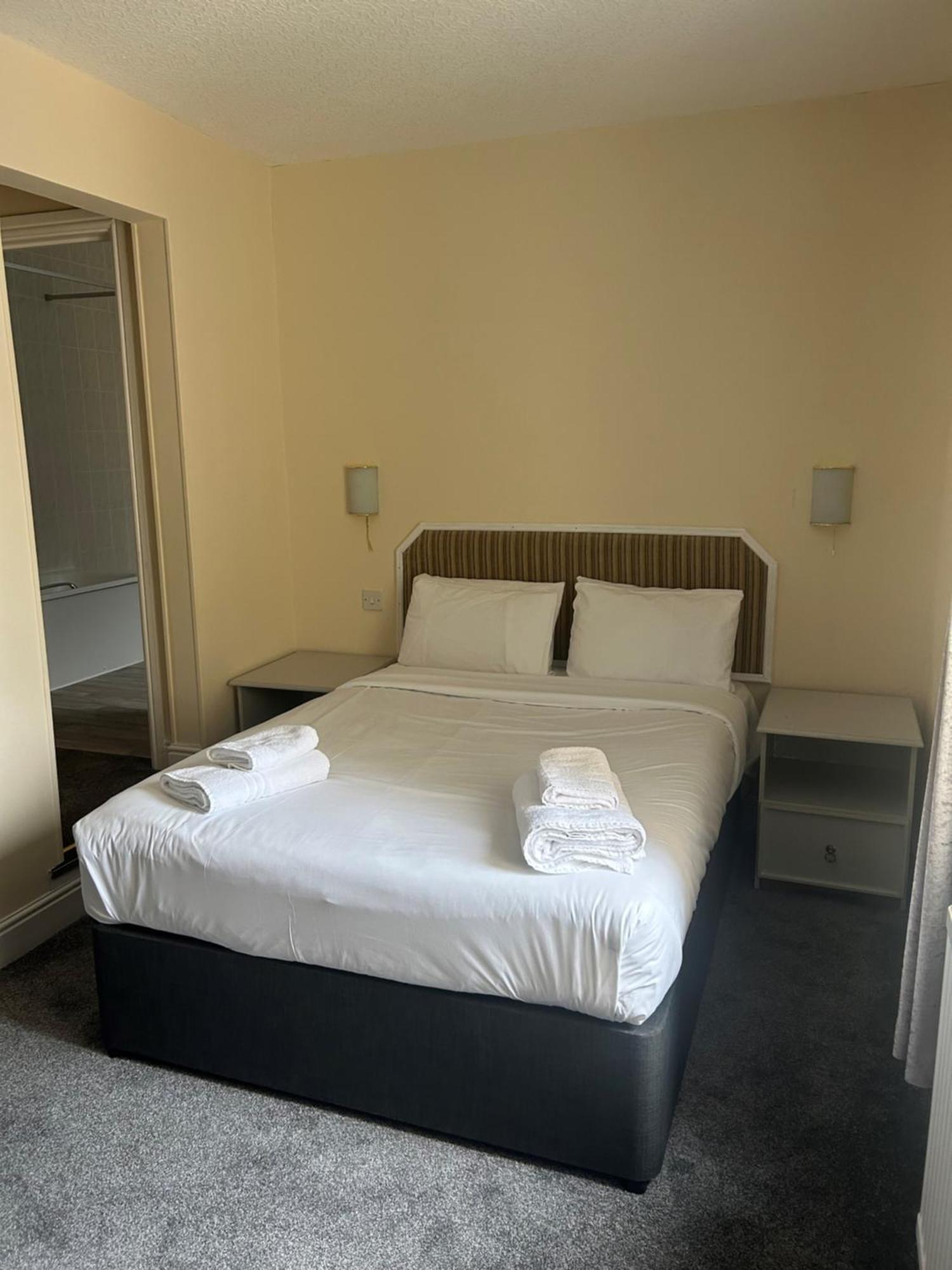 The Grand Hotel Port Talbot Eksteriør billede